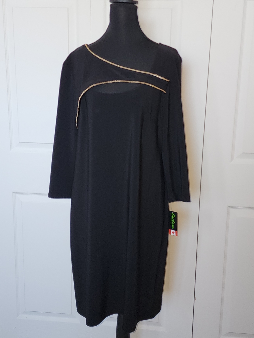 Cactus Black Long-Sleeve Dress with Gold Trim